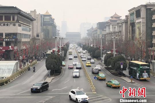 西安启动重污染天气红警:单双号限行弹性停课