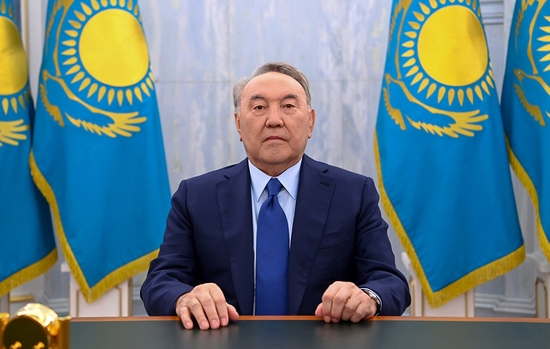 当地时间2022年1月18日，哈萨克斯坦努尔苏丹，哈萨克斯坦首任总统纳扎尔巴耶夫自该国1月大规模骚乱事件以来首次向该国民众发表讲话。本文图片均为澎湃影像 图