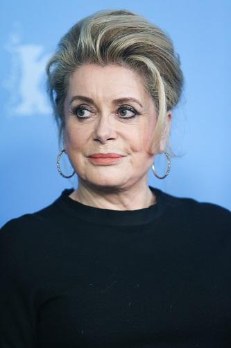 资料图片:法国女演员凯瑟琳·德纳芙.(新华社记者张帆摄)