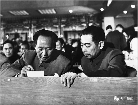 中南海红墙摄影师逝世 毛泽东700多照片多来自她|毛泽东|摄影师|拍摄_新浪新闻