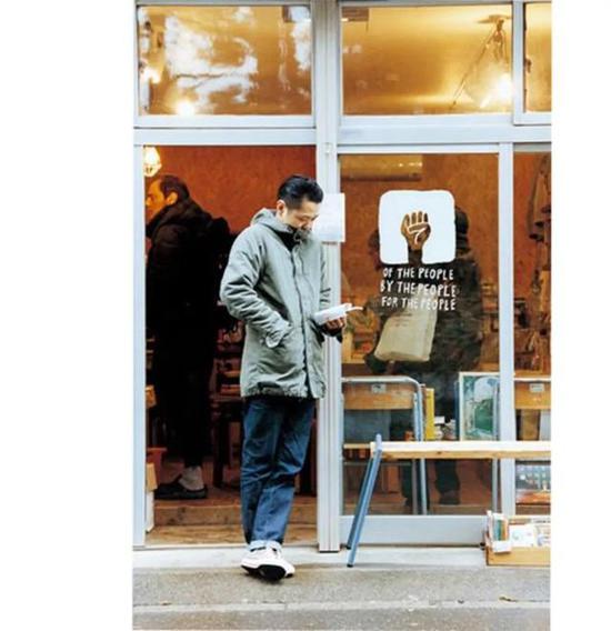 西山彻本人,一直保持低调有型