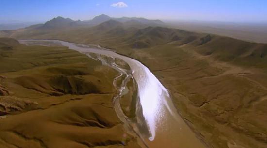 内蒙古自治区乌海市:黄河岸边"变脸"了!