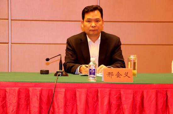 新沂市委常委,政法委书记邢会义同志致词