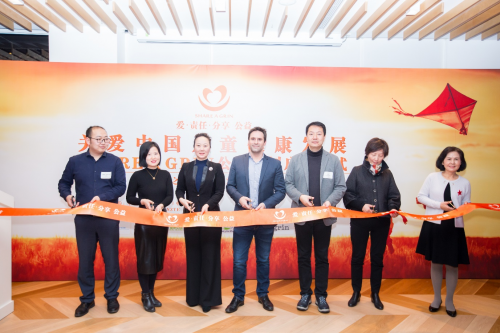 ‘Share a grinй’“··”ͶͯĿʽֳ