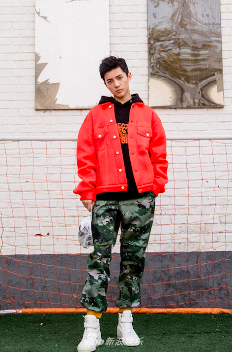 组图吴俊余冬日写真曝光网友一张标准校草脸