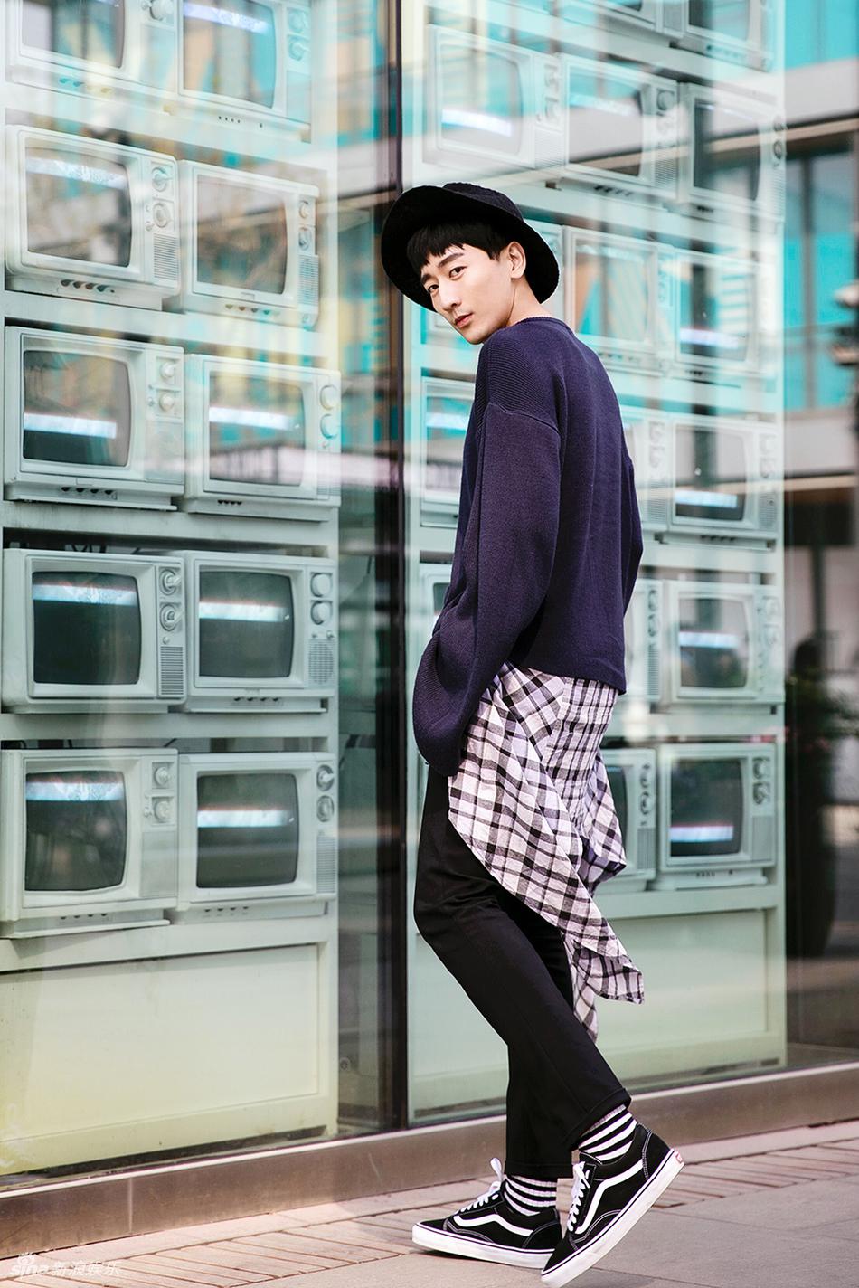 组图:韩旭受邀为品牌走秀 气场全开彰显潮男风范_高清图集_新浪网