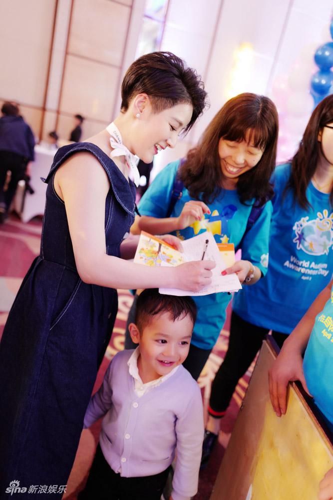 王碧儿受邀第十届世界自闭症慈善晚宴