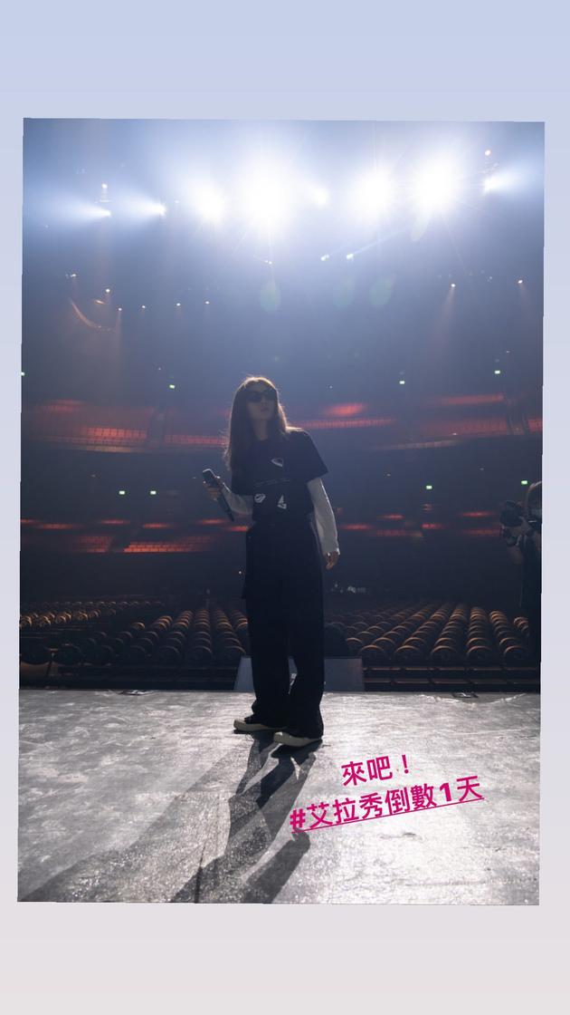 Ella生产过程影片曝光 老公泪吻剪脐带:谢谢你