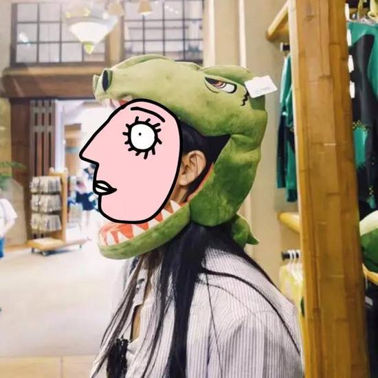 所有贴图来自面魔app面魔一款"不要脸"的app自定义魔性贴纸,趣味挡脸