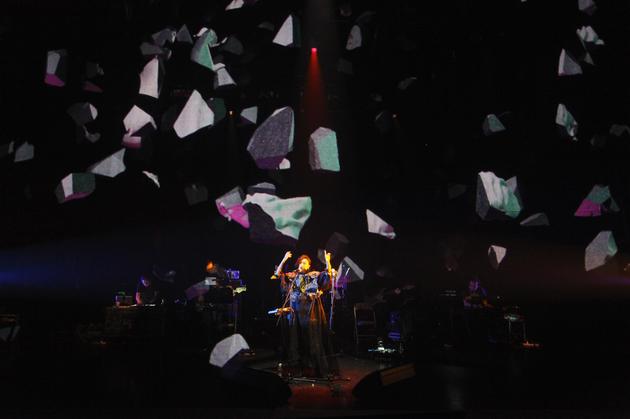 陈粒“小梦大半”演唱会