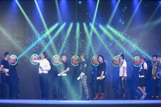 零点乐队《我还爱着你》