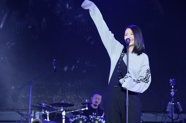 谭维维舞台