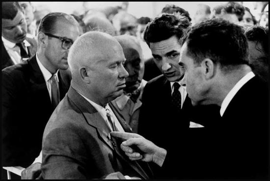 Elliott Erwitt
USSR. Moscow. 1959. Nikita KHRUSHCHEV and Richard NIXON