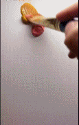 油画画师婚礼现场即时作出的画-搞笑gif动态图片-izike
