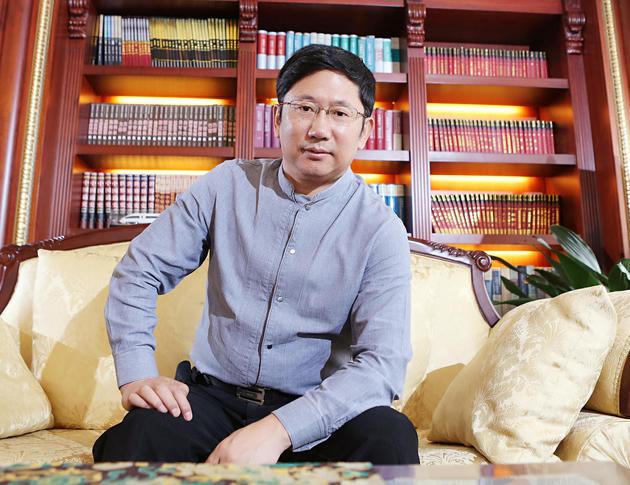 直击|徐井宏作诗问科技未来 大姐批评:勿须杞人忧天