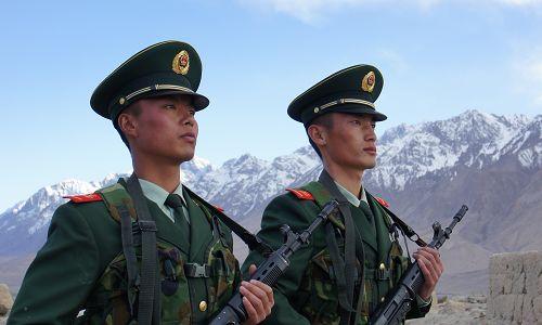 前言:武警新疆总队喀什支队塔什库尔干县中队驻守在帕米尔高原,是武警