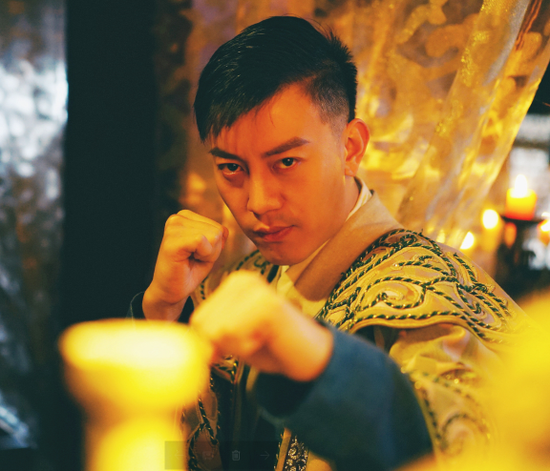 爆笑古装喜剧《我的野蛮囧妃2》杀青 白少伟男扮女装上演呆萌将军