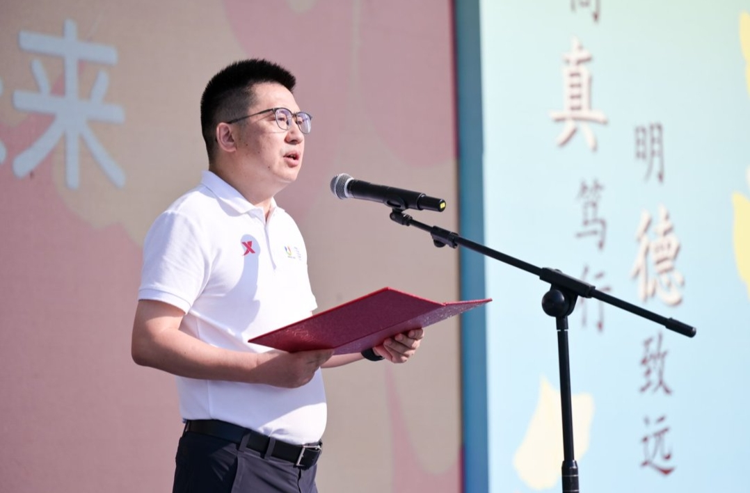龙泉驿区教育局党组书记、局长曾涌