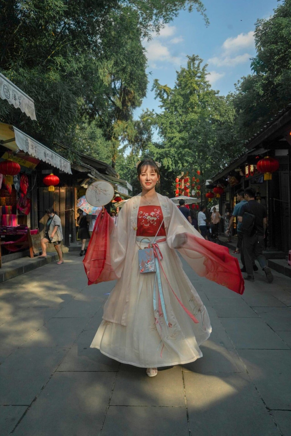 着锦服走锦里,玩把穿越过七夕