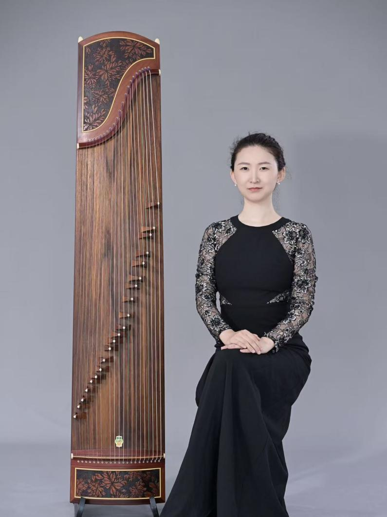 孙一鸣 四川省成都玉林中学音乐教师