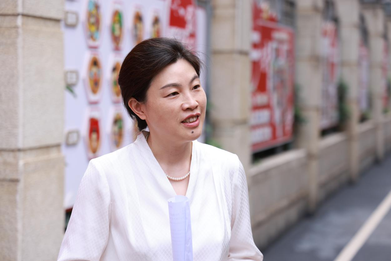 成都市温江区光华新城幼儿园教育集团首席园长 樊朝霞
