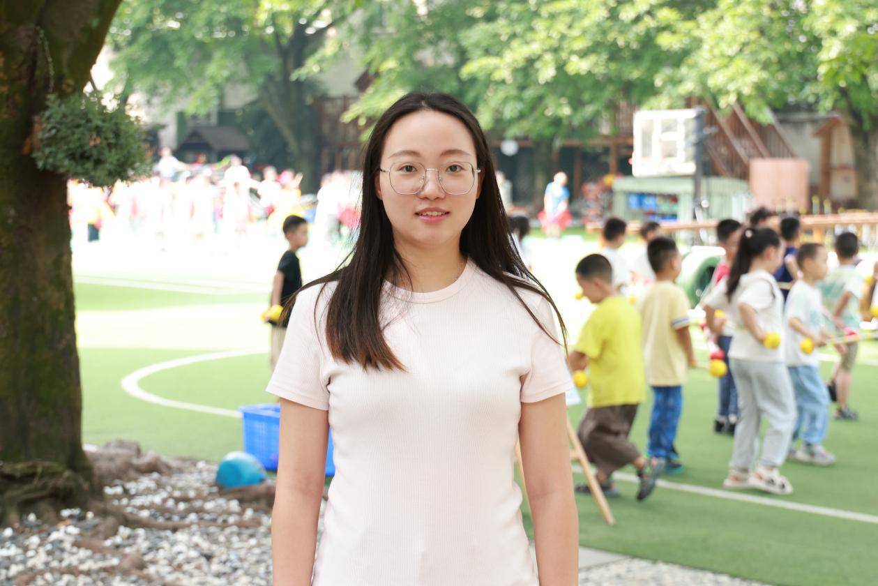 成华区锦绣青城幼儿园老师 周佳