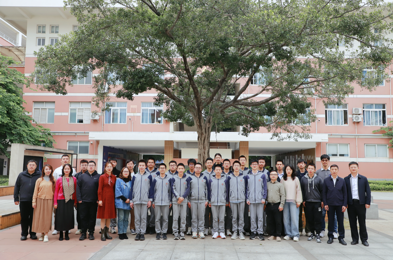 嘉祥锦江数竞获奖学生（图片来源：四川嘉祥教育）