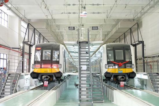 车辆段检修库(贺志钰 摄影)