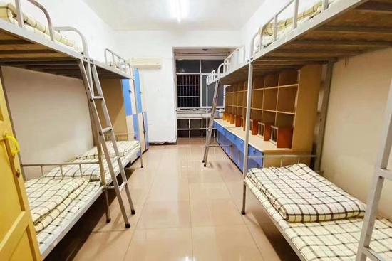 广安市邻水县实验中学宿舍.