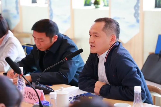 研讨共融共话未来成都二十中举办拔尖创新人才早期培养研讨会