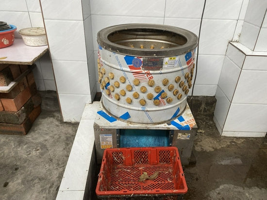 被投诉商户鸡鸭脱毛设备已整改