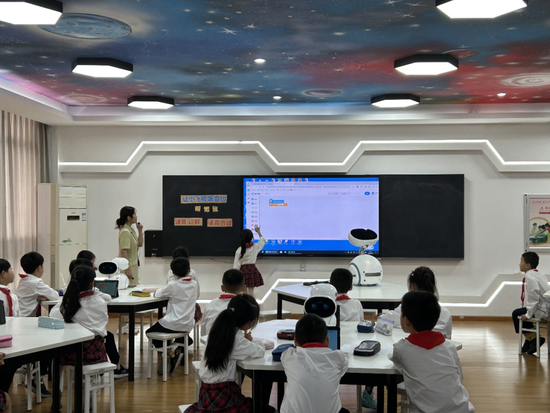 全省仅6所双林小学入选人工智能国家级基地校