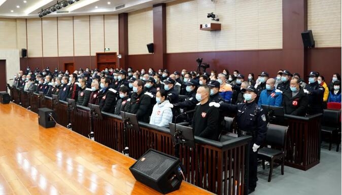 "黑白通吃""以商养黑"……泸州王德彬彬等组织,领导,参加黑社会性质