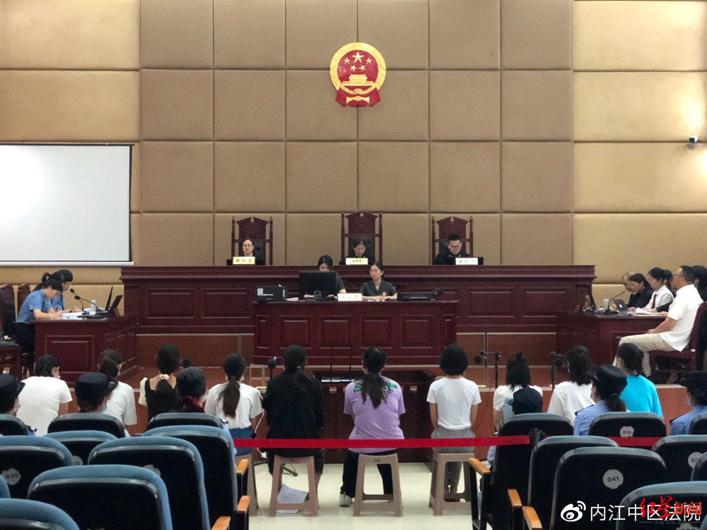 2009年3月26日,由王松青,李开华,林明煌等5名股东投资成立了"内江九五