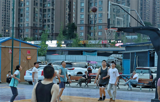 篮球运动场