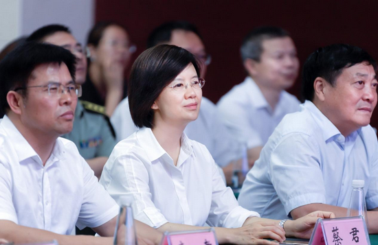 米易县委书记蔡君出席启动仪式