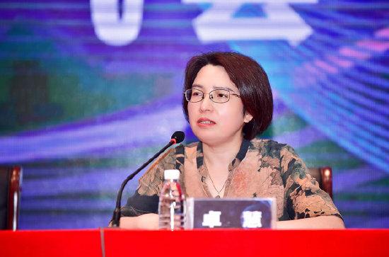 四川文学杂志社副主编卓慧答记者问