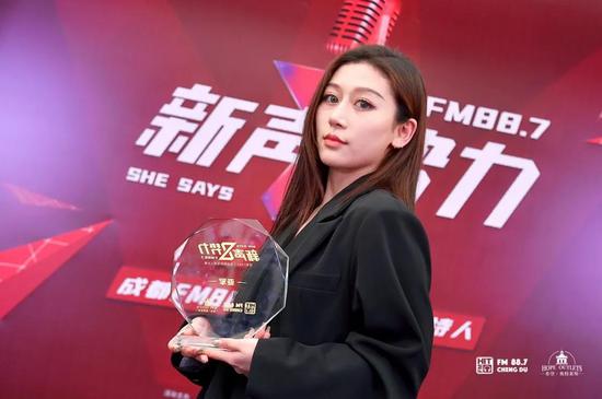 新"声"势力 fm88.7特约主持人选拔大赛圆满谢幕_新浪四川_新浪网