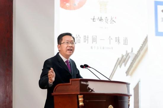 青川县县长刘自强做推介