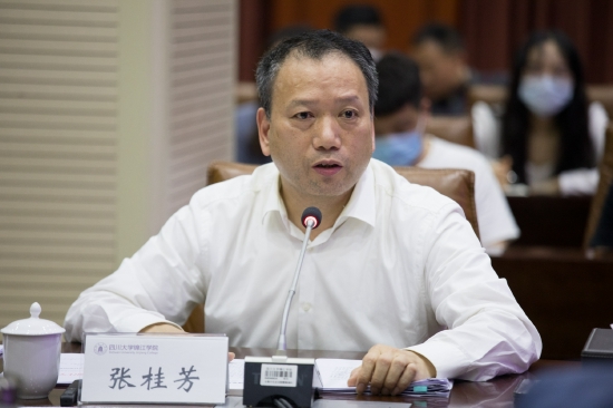 张桂芳董事长讲话 母海燕 摄