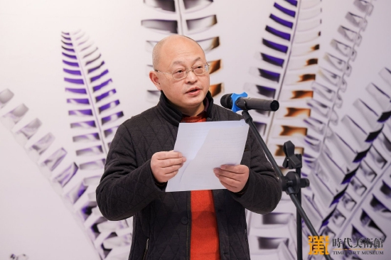 四川音乐学院党委常委、副校长,四川省数字媒体艺术协会会长,雕塑家牟文虎教授