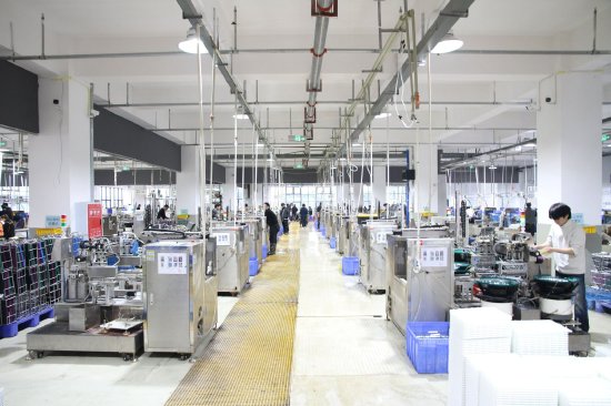 企业生产检验（王达摄）