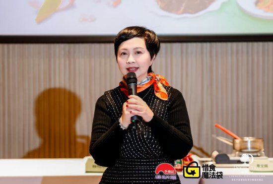图：李锦记中国企业事务总监赖洁珊分享李锦记对食物的可持续观