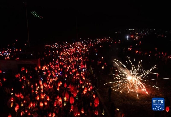 国社@四川｜点上“蛴蟆灯”祈平安
