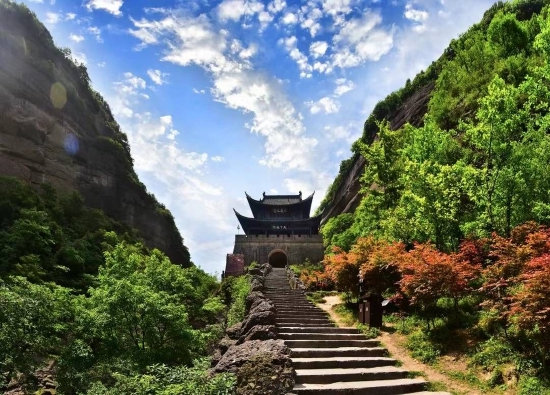 剑门蜀道剑门关 广元市文广旅局供图