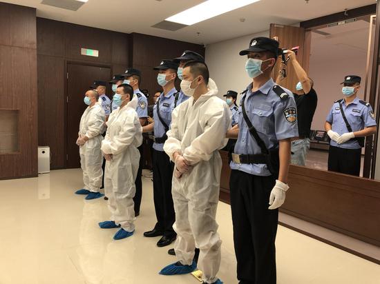 四川"进货"进京贩卖汽车前机盖藏毒被抓 3名毒贩被判刑_新浪四川_新浪网 - Vimarsana News