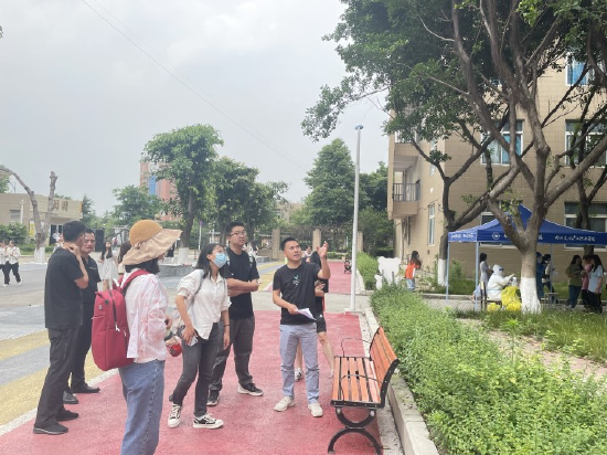 基础电路改造学生寝室现场实地查看考察，测量改造数据