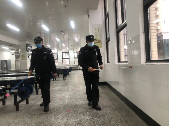 開學(xué)前對校園進(jìn)行消殺