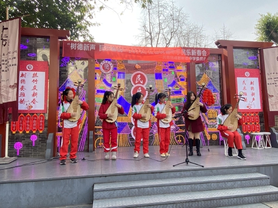 琵琶齐奏《送我一支玫瑰花》
