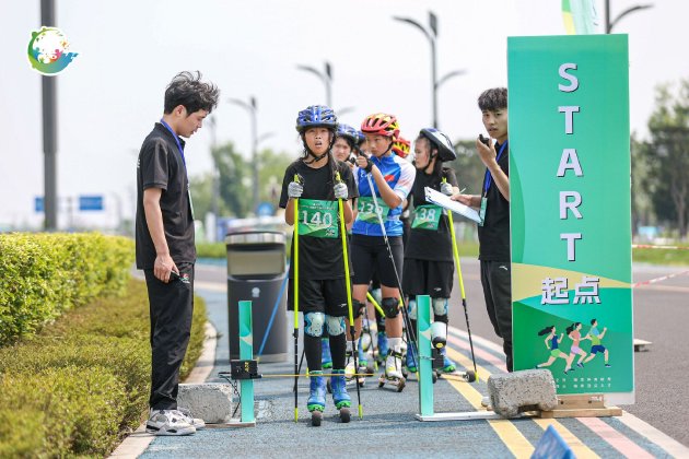 本次比赛是越野滑轮项目首次进入四川省青少年锦标赛系列,越野滑轮